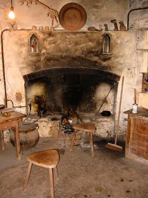 Pin de Teofilo Lacroze III en Chimeneas | Chimeneas, Chimenea antigua